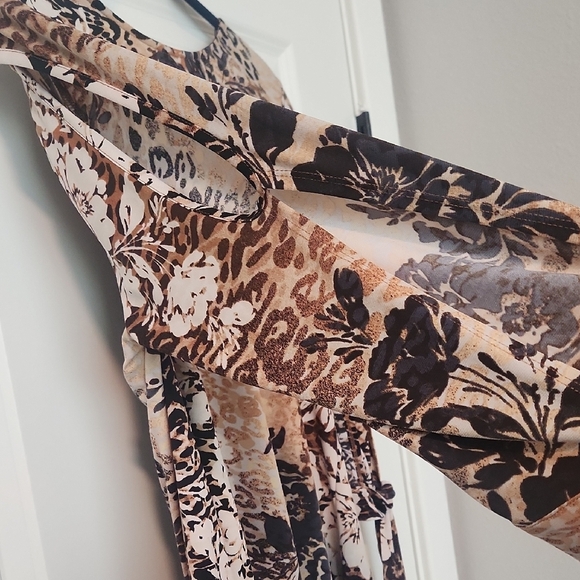 Cocomo Black and Tan Asymmetrical Blouse - Picture 3 of 5